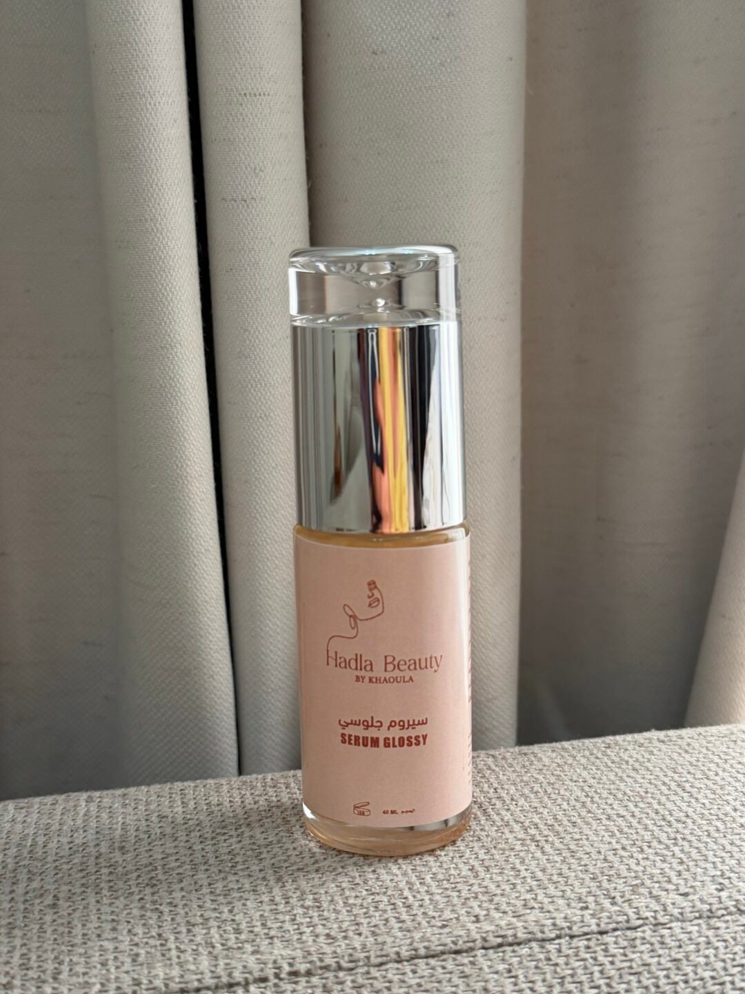 ثنائي الشد والنضارة بتأثير مستوحى من الفيلر والبوتوكس